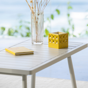 lampe LOTUS moutarde